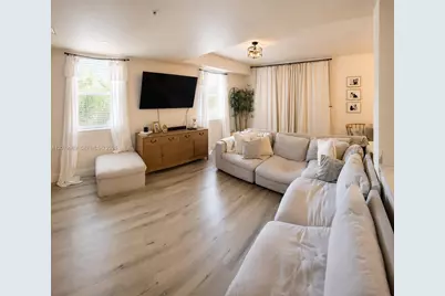 10902 NW 83rd St #223, Doral, FL 33178 - Photo 4