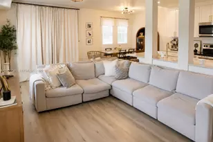 10902 NW 83rd St, Doral, FL 33178 - Photo 4