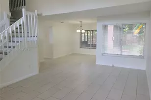 8820 SW 13th St, Pembroke Pines, FL 33025 - Photo 2
