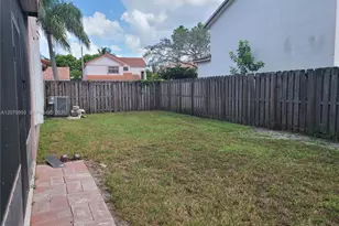 8820 SW 13th St, Pembroke Pines, FL 33025 - Photo 22
