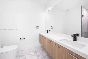 526 SW 2nd St, Miami, FL 33130 - Photo 24