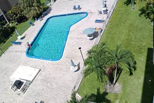 319 NE 14th Ave, Hallandale Beach, FL 33009 - Photo 2