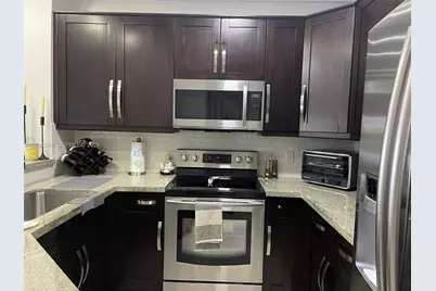 307 SW 120th Ave, Pembroke Pines, FL 33025 - Photo 6