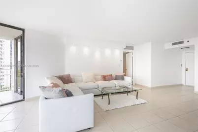 2000 Towerside Ter #1103, Miami, FL 33138 - Photo 16