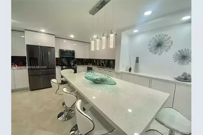 [Address not provided], Miami, FL 33193 - Photo 4