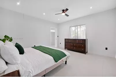 335 NW 108th St, Miami, FL 33168 - Photo 22