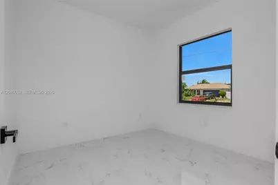 1208 NE 19th St, Cape Coral, FL 33909 - Photo 12
