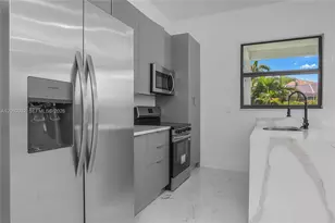 1208 NE 19th St, Cape Coral, FL 33909 - Photo 8