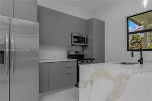 2035 NE 9th Ave, Cape Coral, FL 33909 - Photo 8