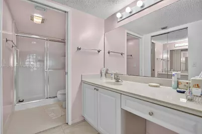 [Address not provided], Pembroke Pines, FL 33027 - Photo 18