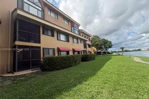 15535 N Miami Lakeway N, Miami Lakes, FL 33014 - Photo 4