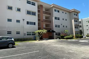 410 SE 2nd St, Hallandale Beach, FL 33009 - Photo 1