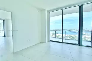 1400 Biscayne Blvd, Miami, FL 33132 - Photo 6