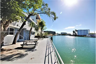 8260 Byron Ave #7, Miami Beach, FL 33141 - Photo 2