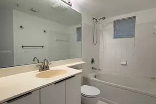 17150 N Bay Rd, Sunny Isles Beach, FL 33160 - Photo 8