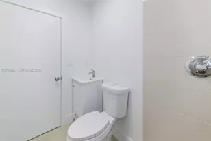 505 SW 7th Ct, Miami, FL 33130 - Photo 14