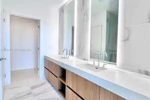 1400 Biscayne Blvd, Miami, FL 33132 - Photo 8