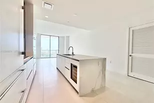 1400 Biscayne Blvd, Miami, FL 33132 - Photo 2