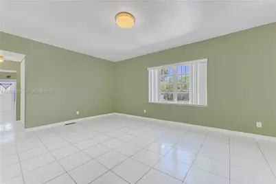 503 NW 43rd Pl, Miami, FL 33126 - Photo 4