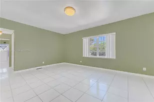 503 NW 43rd Pl, Miami, FL 33126 - Photo 4