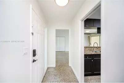 8810 SW 43rd Ter, Miami, FL 33165 - Photo 10