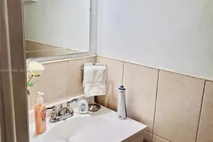 11741 SW 18th St, Miami, FL 33175 - Photo 14