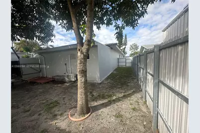 326 E 34th St, Hialeah, FL 33013 - Photo 22