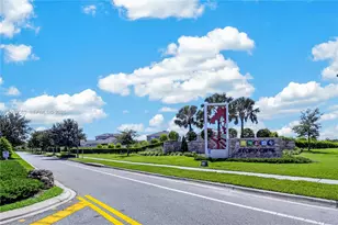 1924 Turtle Dove Ln, Kissimmee, FL 34746 - Photo 68