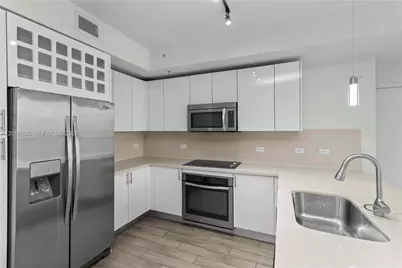 999 SW 1st Ave #3202, Miami, FL 33130 - Photo 18