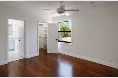 1672 Victoria Pointe Cir, Weston, FL 33327 - Photo 22