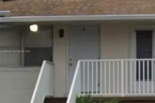 1816 McKinley St, Hollywood, FL 33020 - Photo 2
