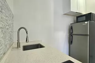 415 75th St, Miami Beach, FL 33141 - Photo 10