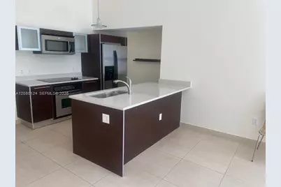 1900 N Bayshore Dr #511, Miami, FL 33132 - Photo 4