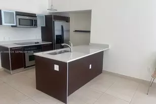 1900 N Bayshore Dr, Miami, FL 33132 - Photo 4