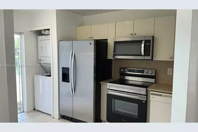 2921 SE 12th Rd #104-56, Homestead, FL 33035 - Photo 4