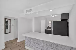 453 SW 2nd St, Miami, FL 33130 - Photo 12