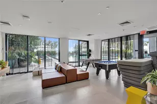 121 NE 34th St, Miami, FL 33137 - Photo 40