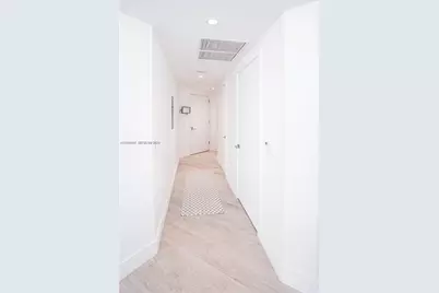121 NE 34th St #2616, Miami, FL 33137 - Photo 10