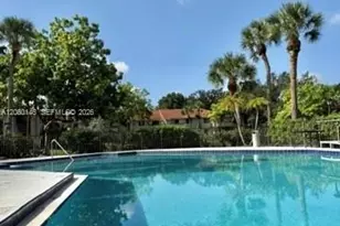 8331 Coral Lake Dr, Coral Springs, FL 33065 - Photo 4