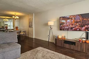 2780 NE 183rd St, Aventura, FL 33160 - Photo 4