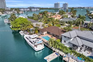 2930 NE 164th St, North Miami Beach, FL 33160 - Photo 8