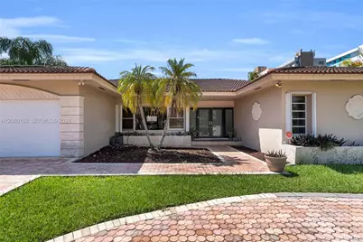 2930 NE 164th St, North Miami Beach, FL 33160 - Photo 14