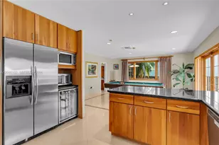 2930 NE 164th St, North Miami Beach, FL 33160 - Photo 26