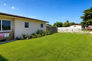1211 NW 18th St, Homestead, FL 33030 - Photo 4
