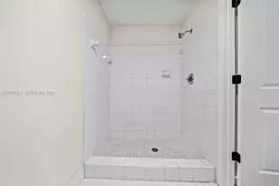 6992 SW 39th St, Davie, FL 33314 - Photo 16