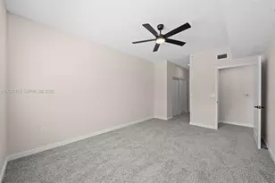 6992 SW 39th St, Davie, FL 33314 - Photo 12