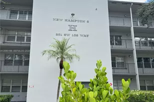 251 SW 132nd Way, Pembroke Pines, FL 33027 - Photo 2