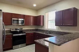 14720 SW 25th Ln, Miami, FL 33185 - Photo 4