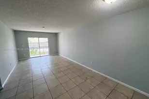 525 W 69th St, Hialeah, FL 33014 - Photo 6