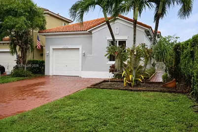 3745 NE 23rd Ct, Homestead, FL 33033 - Photo 2